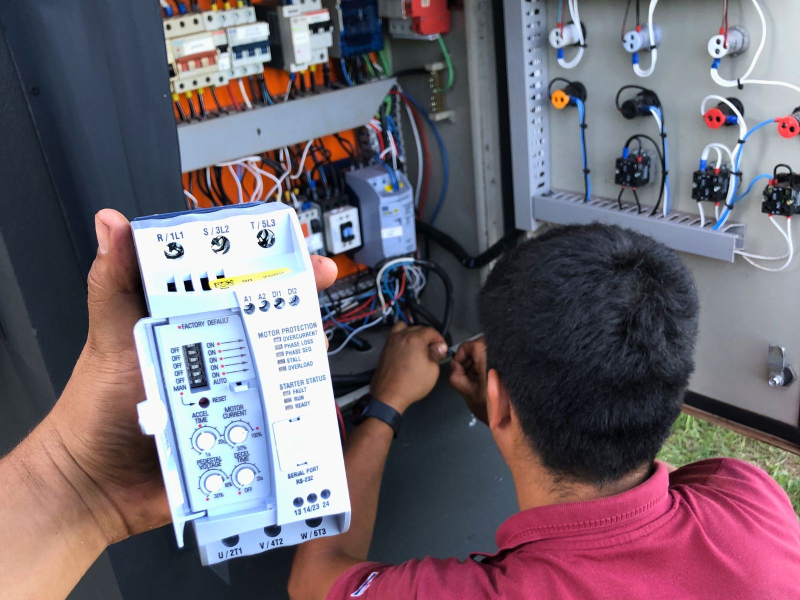 Tablero de control y comando — ESTEC